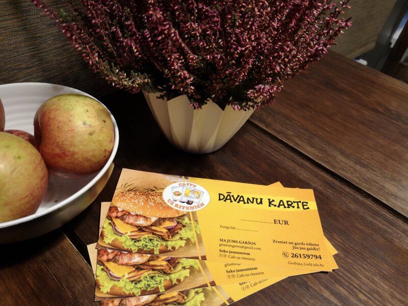 Cafe uz riteņiem dāvanu kartes