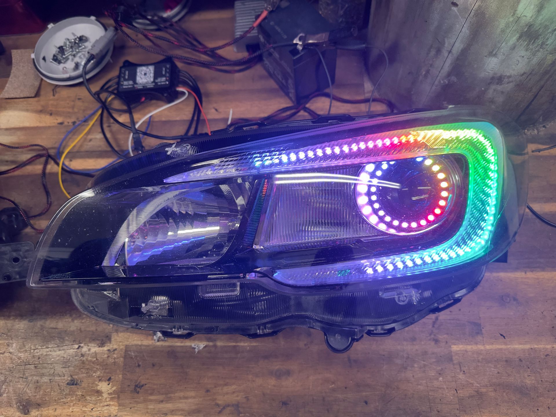 Subaru - RGB Halos, RGB C-Light, Gloss Black