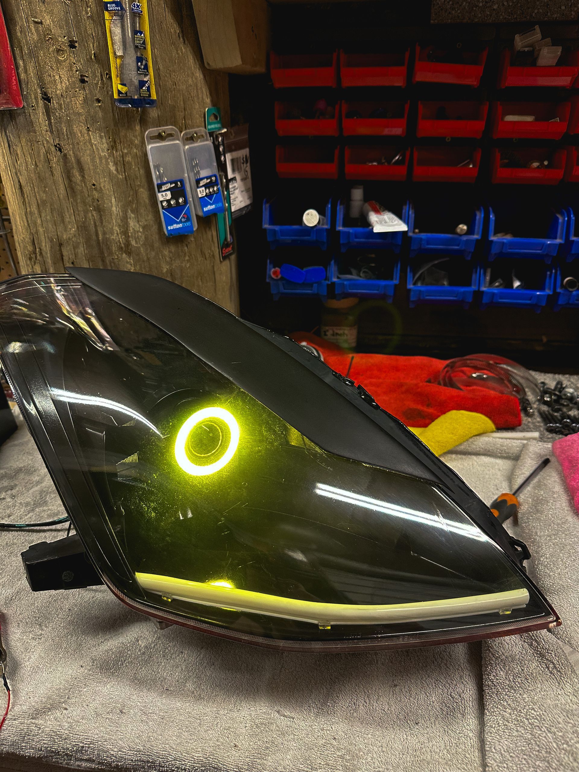 Nissan 350z (Pre-Facelift) - RGB Halos, Gloss Black