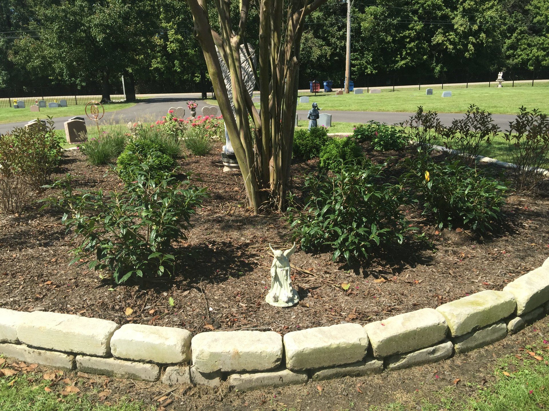 Dixie Memorial Pet Gardens 123