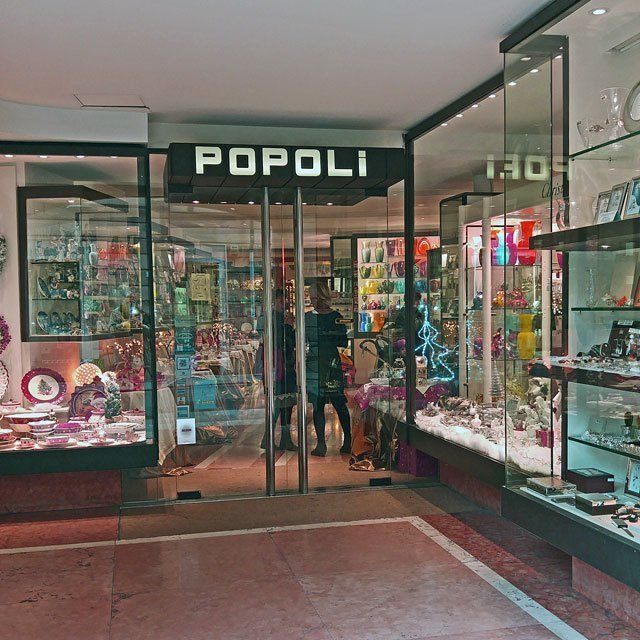 entrata del negozio Popoli