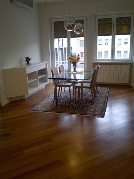 pavimento in legno per salotto