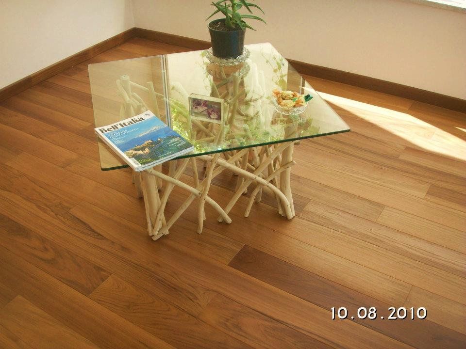 parquet in legno chiaro