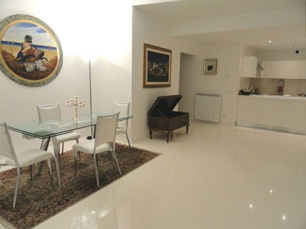 progetti d'arredo in resina