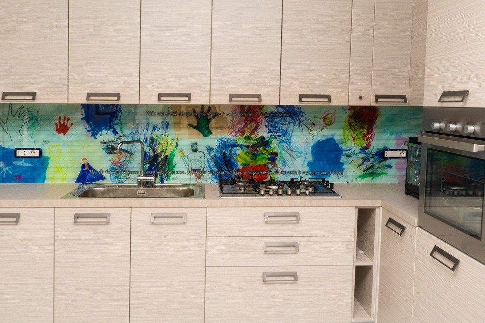 Paraschizzi in vetro