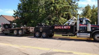 Truck Towing Img 3 | Gallery | Bogarts Repair & Recovery
