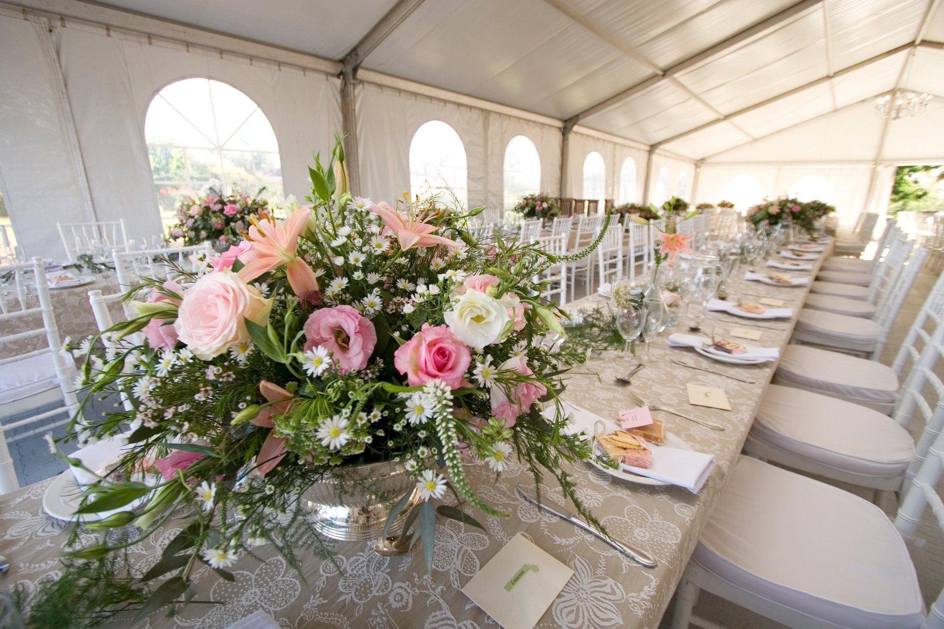 Table Rentals — Royal Oak, MI — C & N Party Rentals