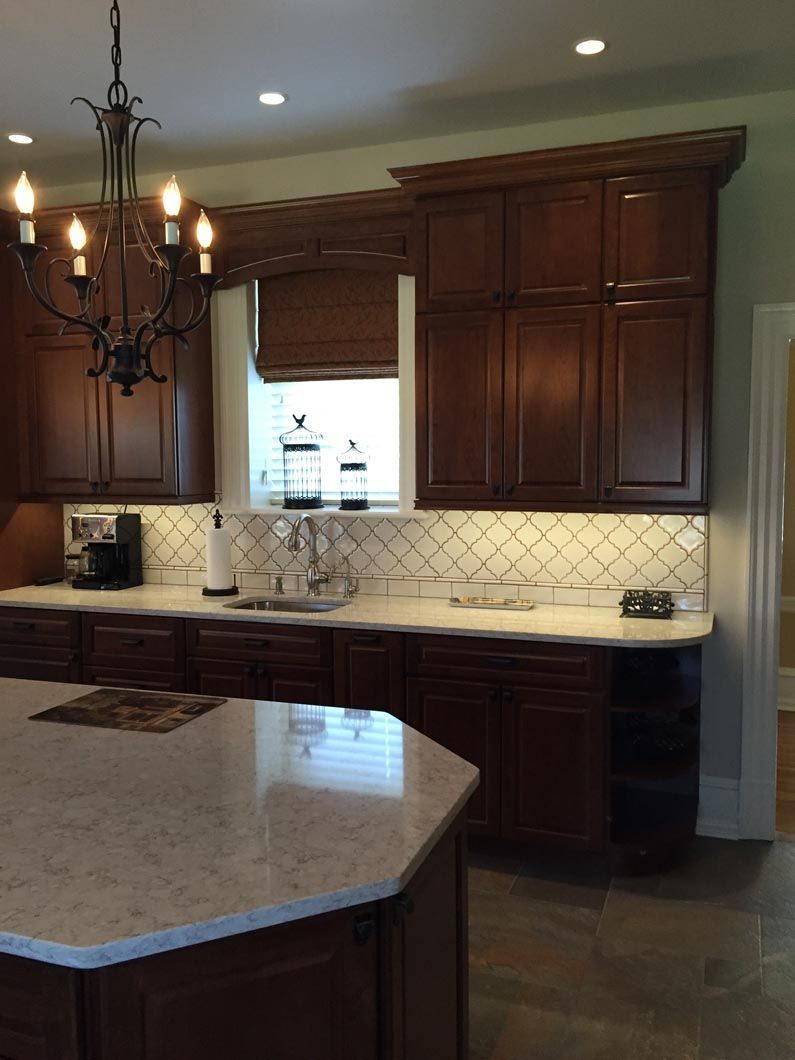 Kitchen Countertop and Cabinet
