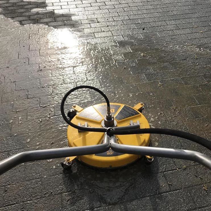 Block paved driveway high pressure clean in Sittingbourne, Kent