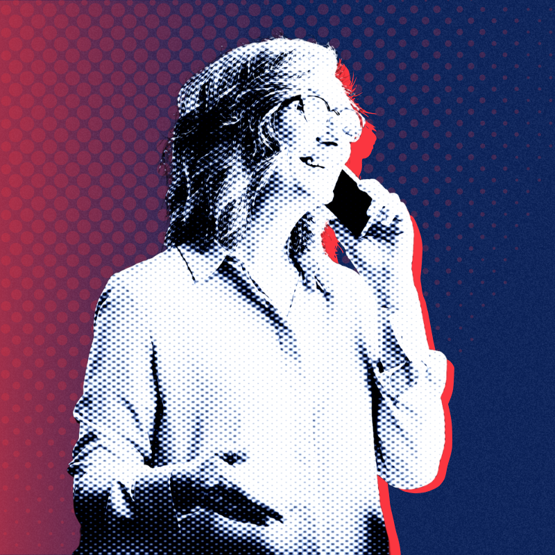 A recording of a staircase made of wooden blocks with a star on top.