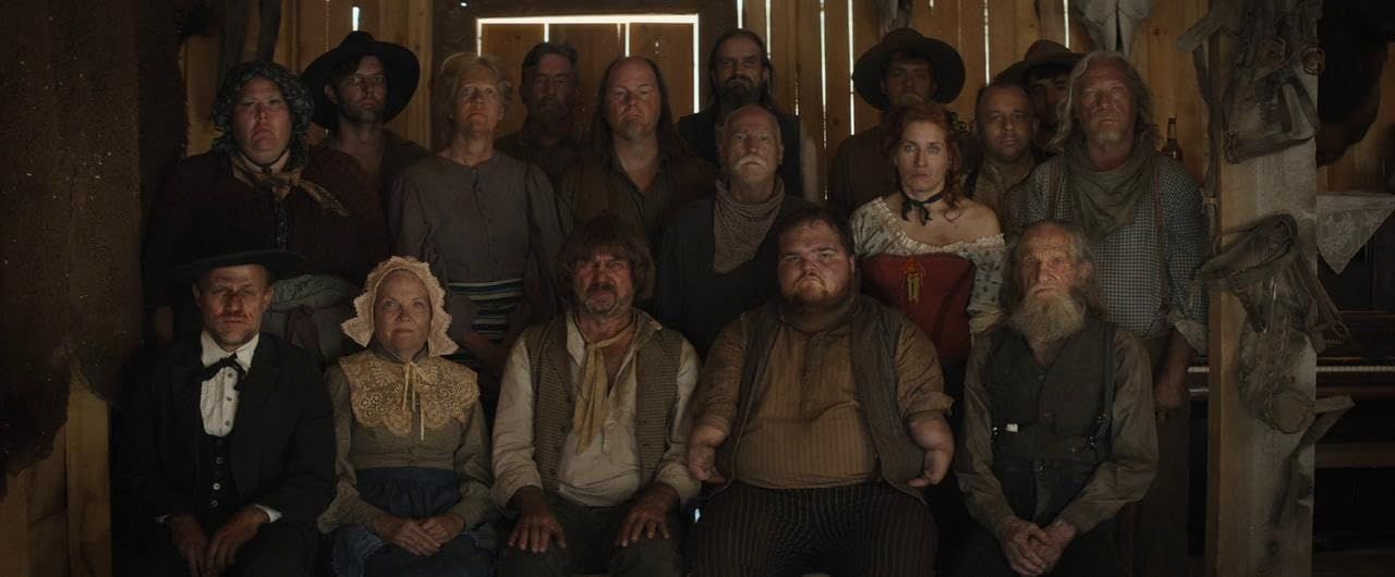 Damsel - group photo in the saloon