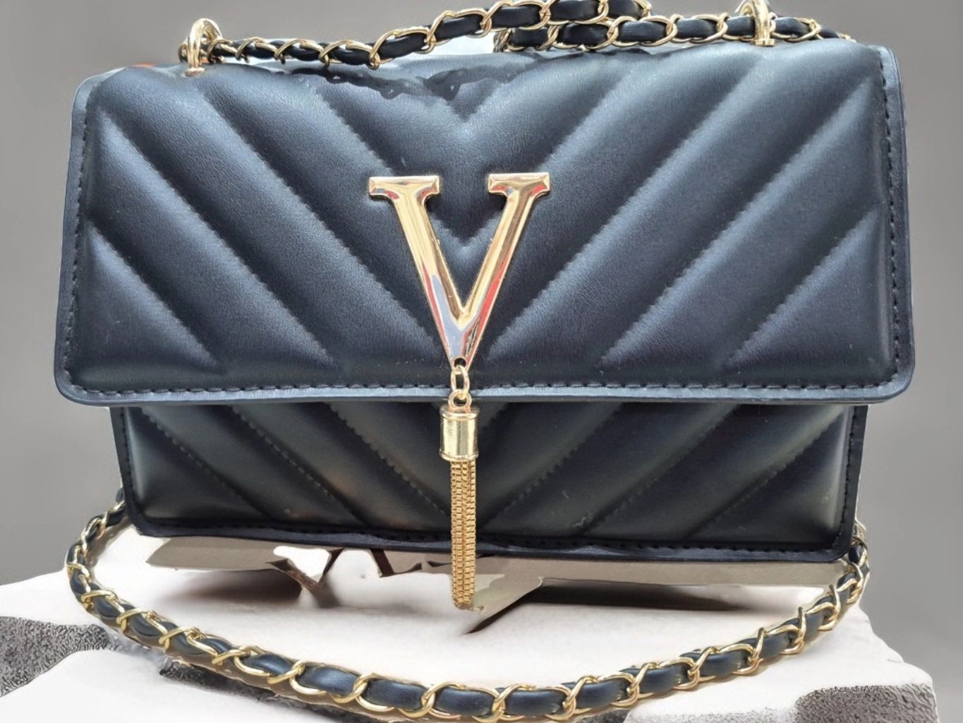 https://www.tiendatubijounqn.com/
