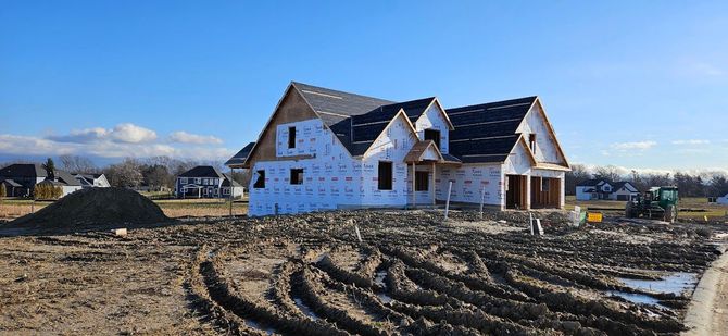 Roofer in Crown Point, IN