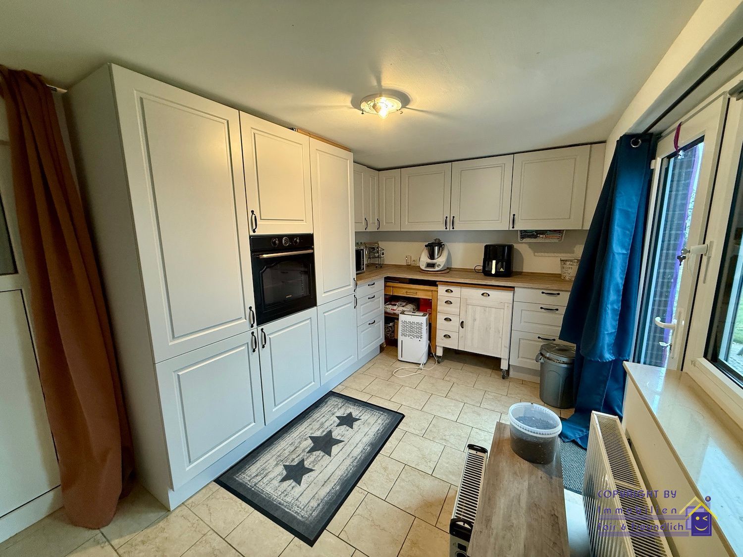 Modernisiertes Einfamilienhaus mit PV-Anlage, Wärmepumpe & modernem Komfort in Papenburg Obenende