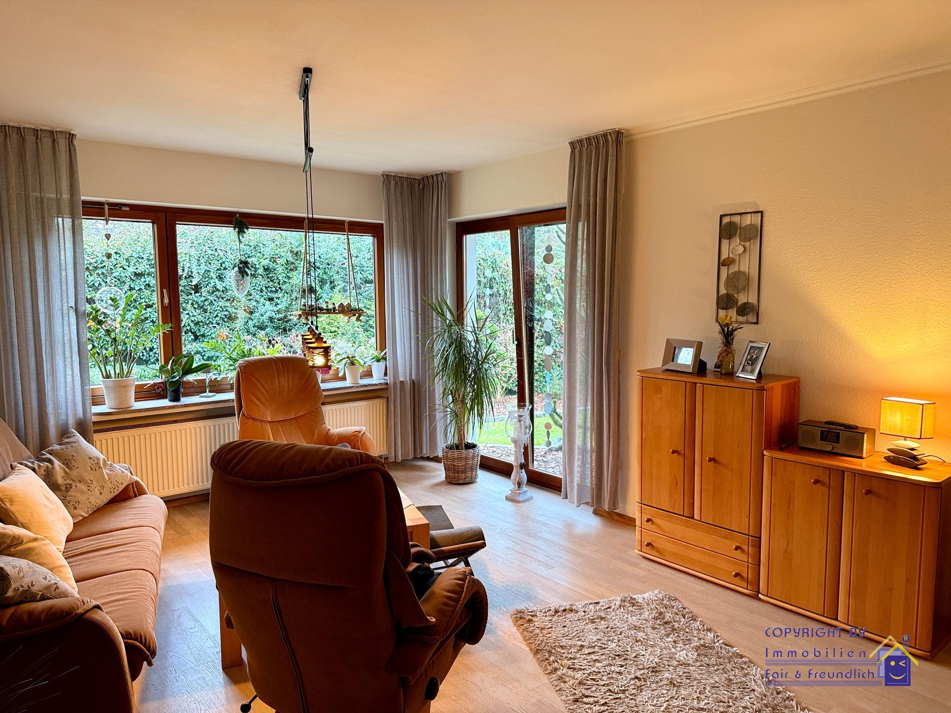 Bungalow mit Doppelgarage in Hesel