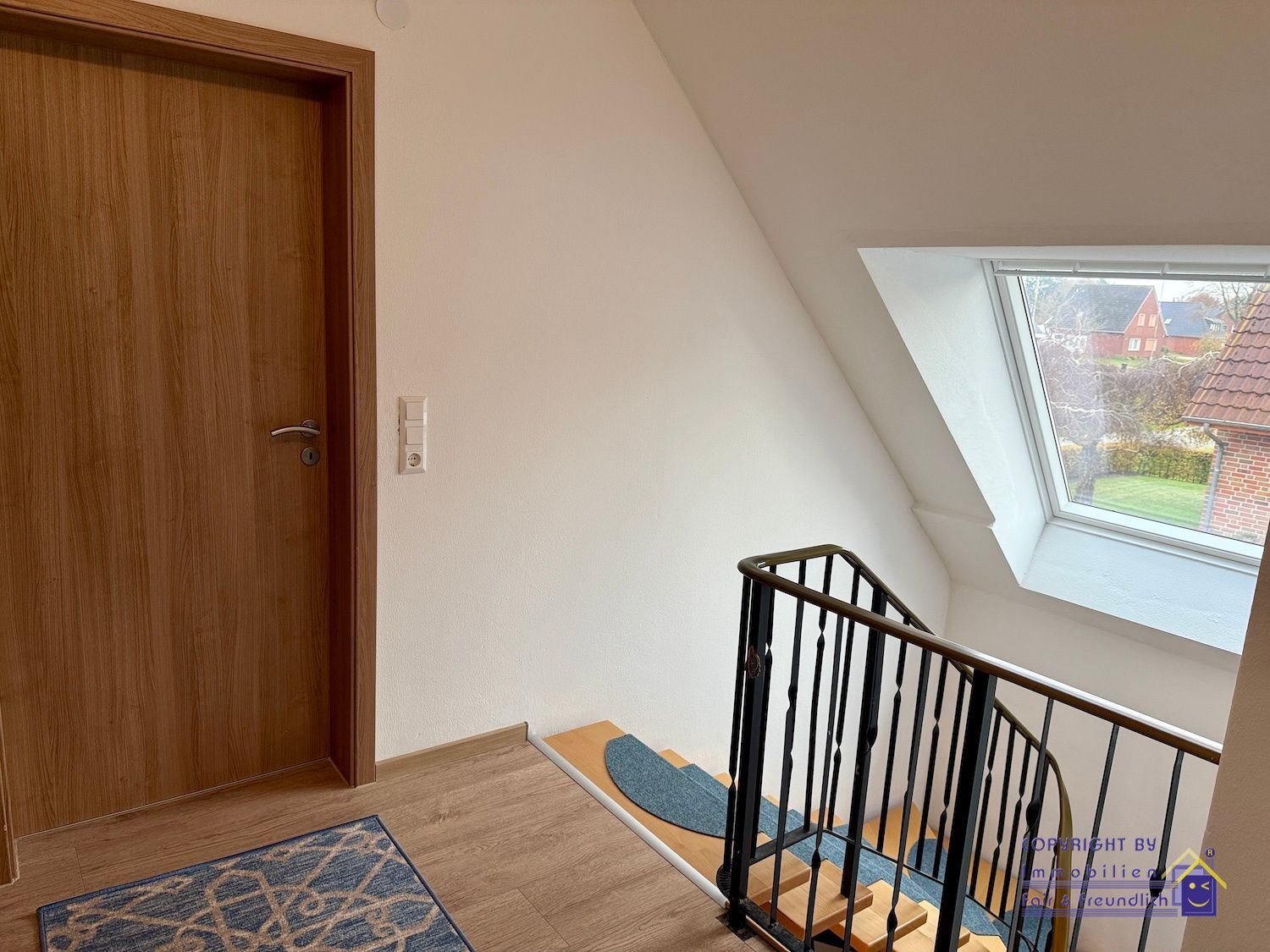 Modernisiertes Einfamilienhaus mit PV-Anlage, Wärmepumpe & modernem Komfort in Papenburg Obenende