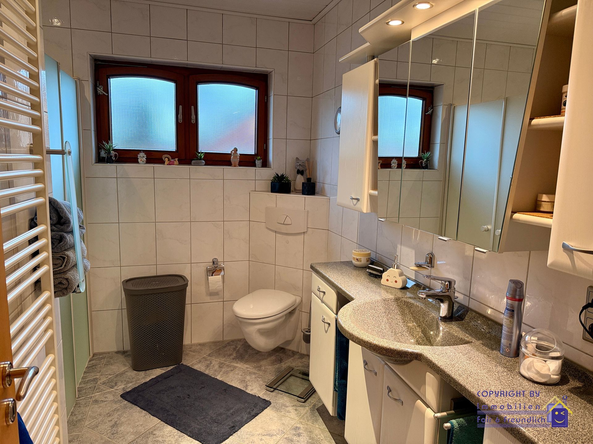 Bungalow mit Doppelgarage in Hesel