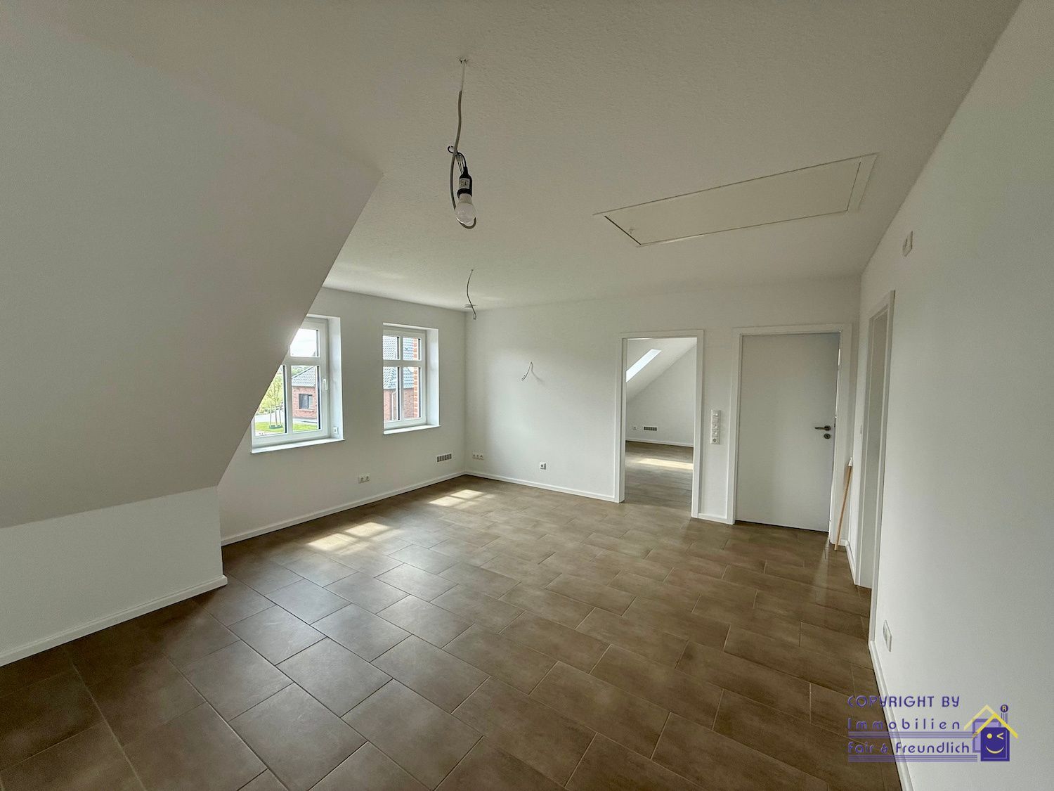 Ein- Zweifamilienhaus in Norden Neubau
