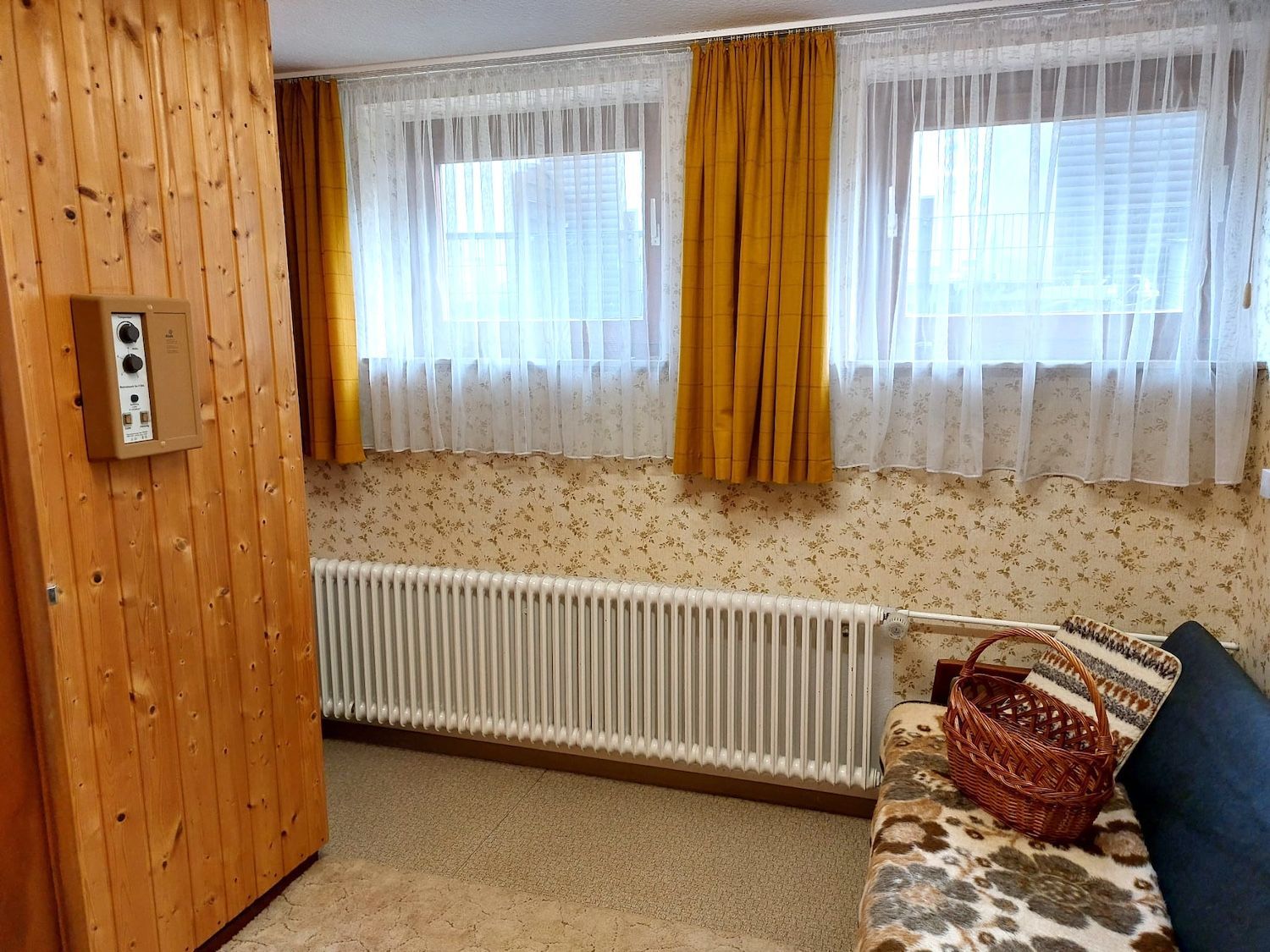 Großzügiger Bungalow mit Garage und Sauna auf weitläufigem Grundstück in Rhauderfehn Klostermoor