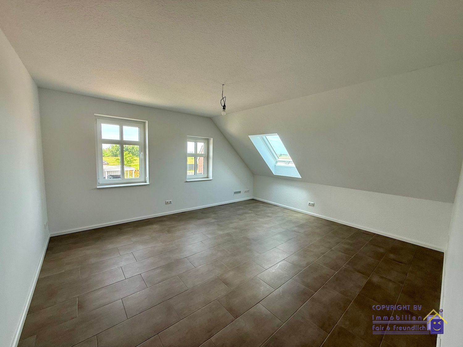 Ein- Zweifamilienhaus in Norden Neubau