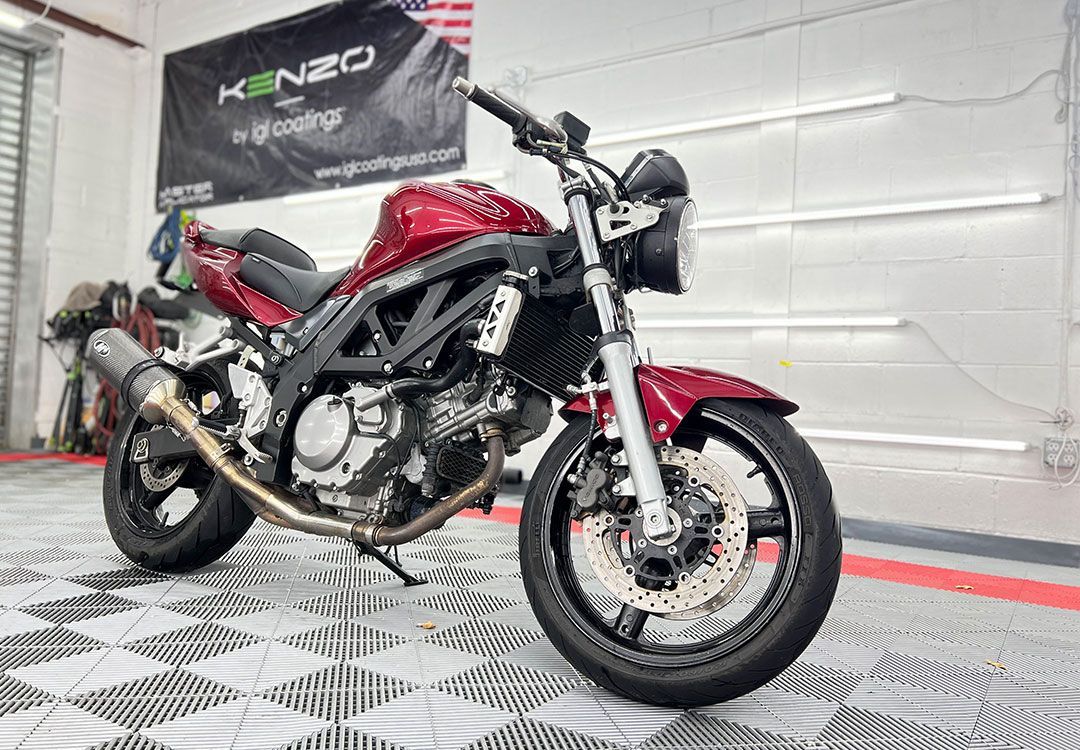 Suzuki SV650 exterior detailing