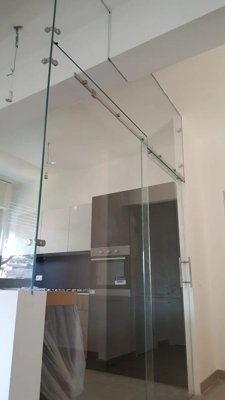 Parete divisoria in vetro