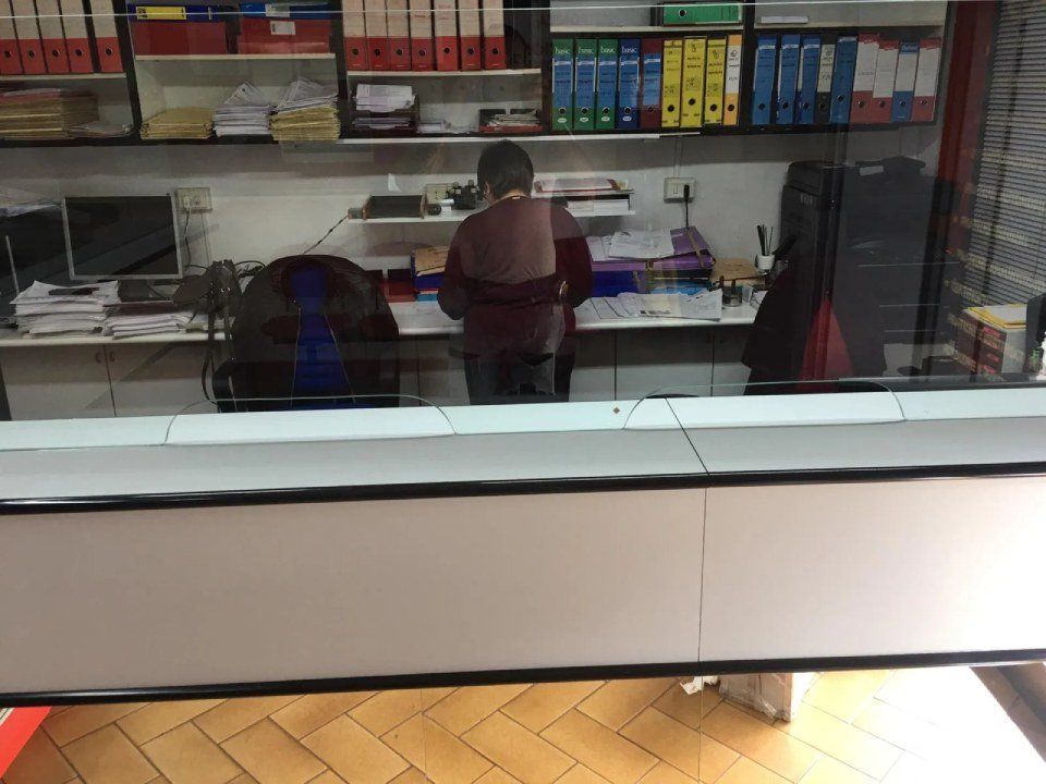 Parete divisoria in vetro per ufficio