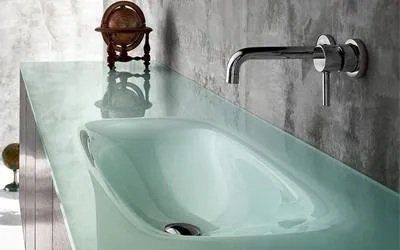 Lavabo in vetro