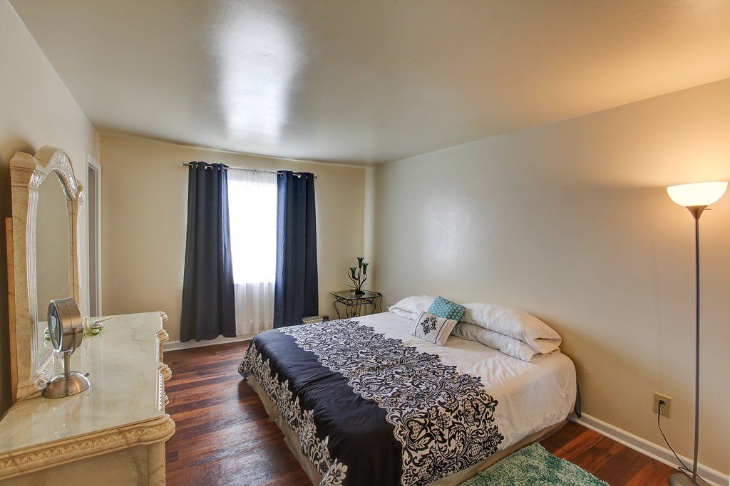 Building Interior Image Bedroom