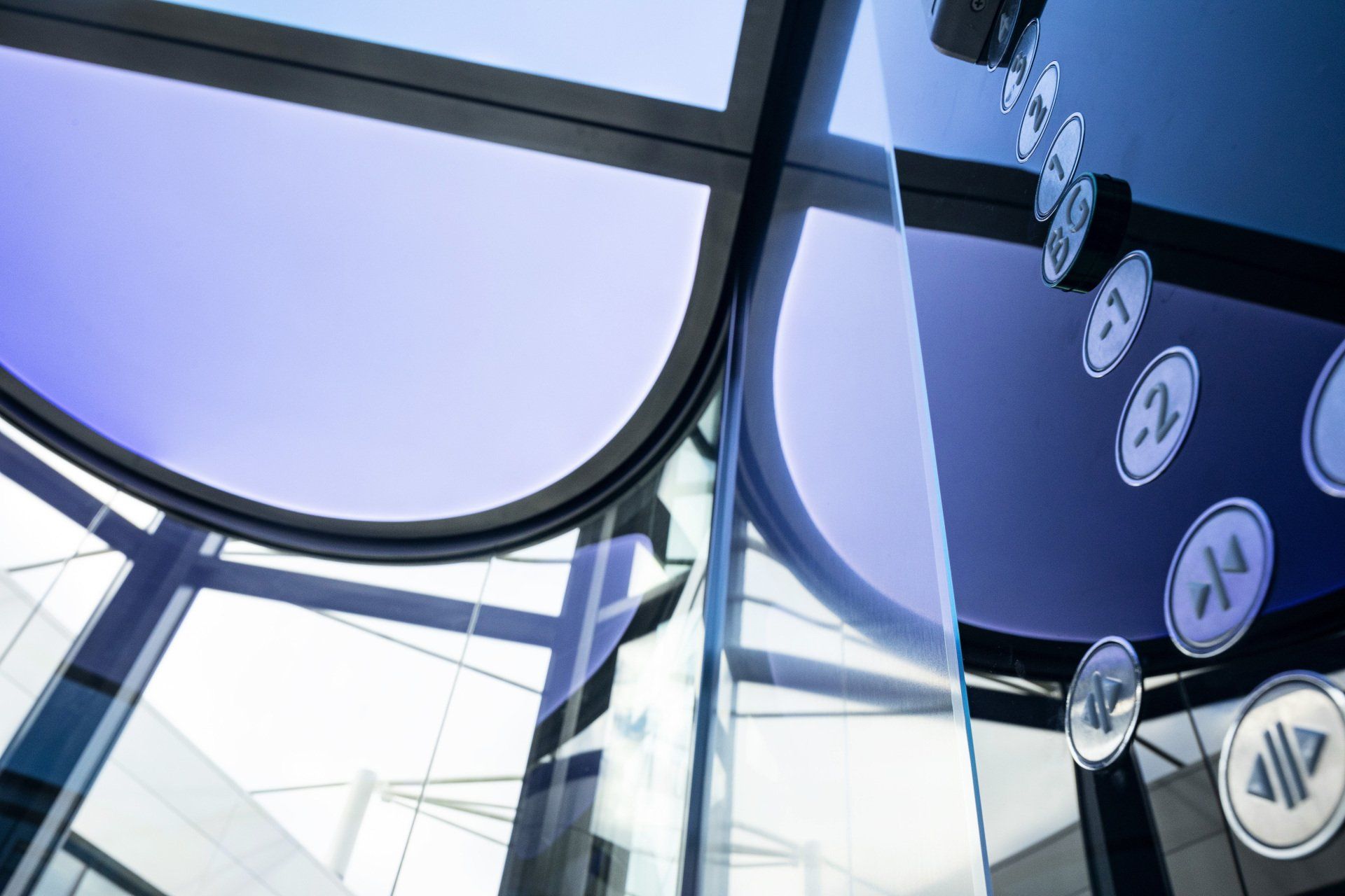 Liften; Interieur Architectuur