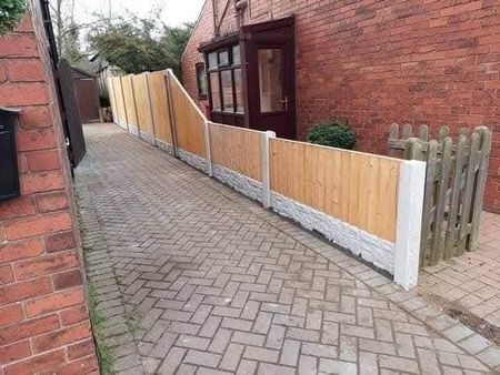 Boundary Fencing Glasgow | Glasgow Fence Experts