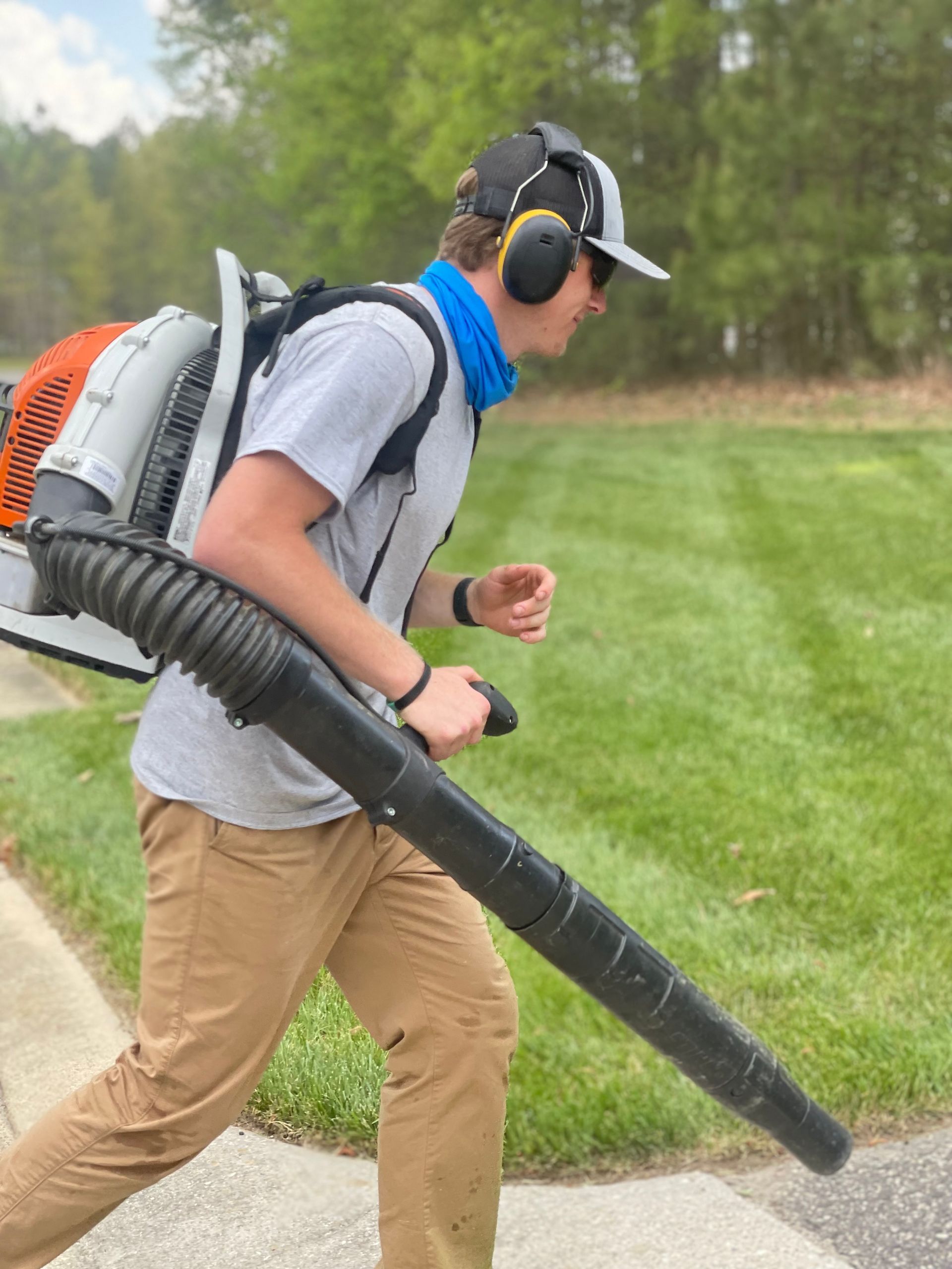 frequent lawn cutting, lawn maintenance in chesterfield va, mulching services