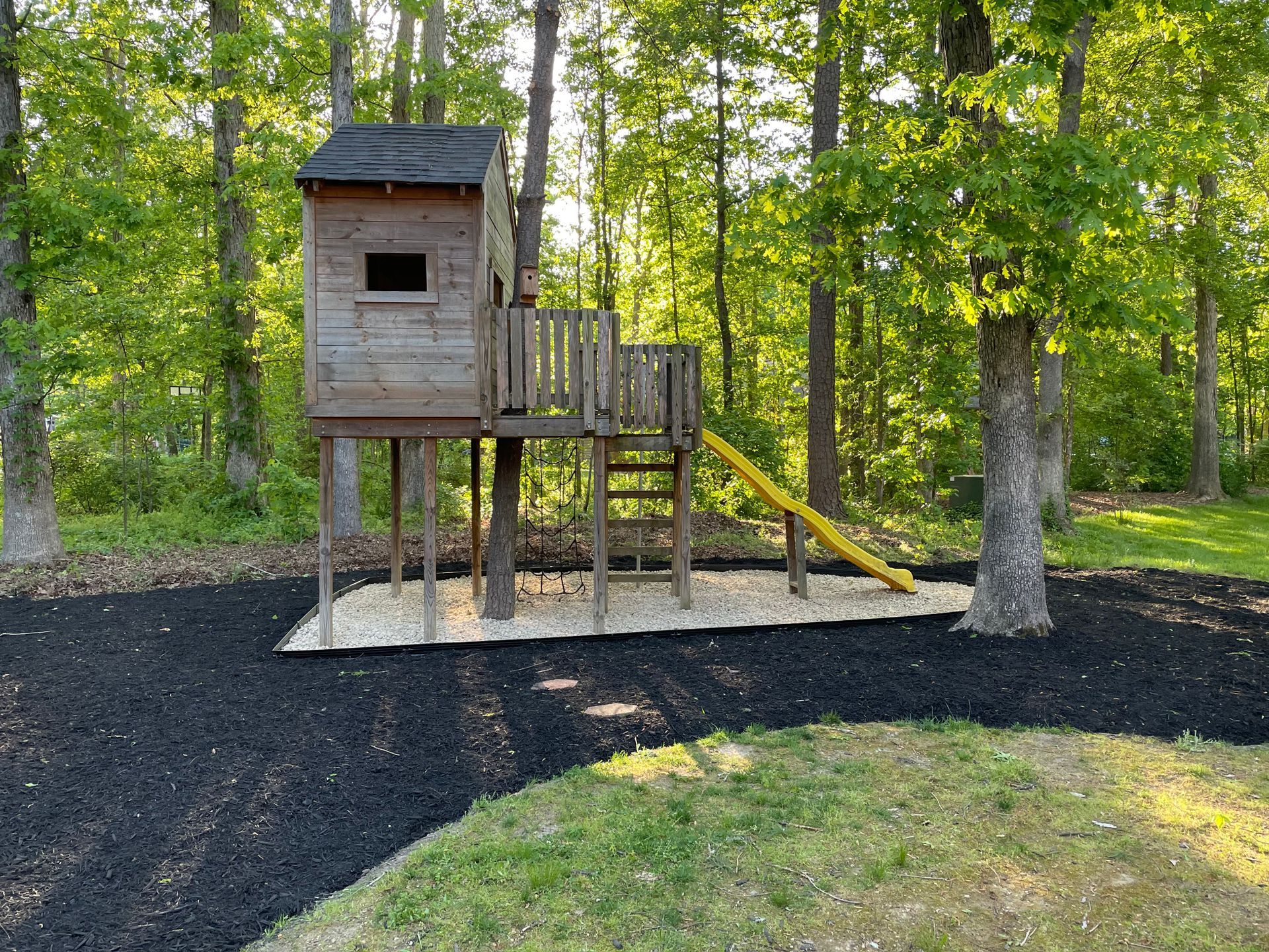 mulch for playground, mulching