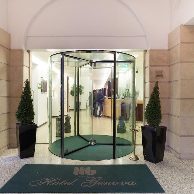 entrance Hotel Genova