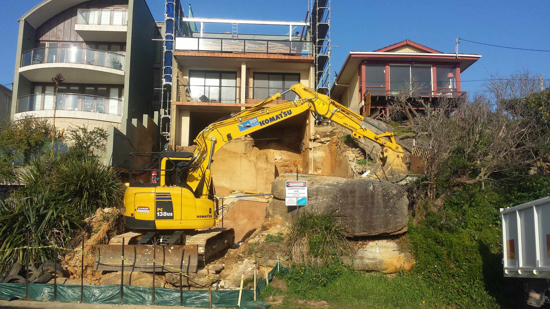 Excavator, Large Stone, Small Building | Belrose, Nsw | Shane Wight Excavation