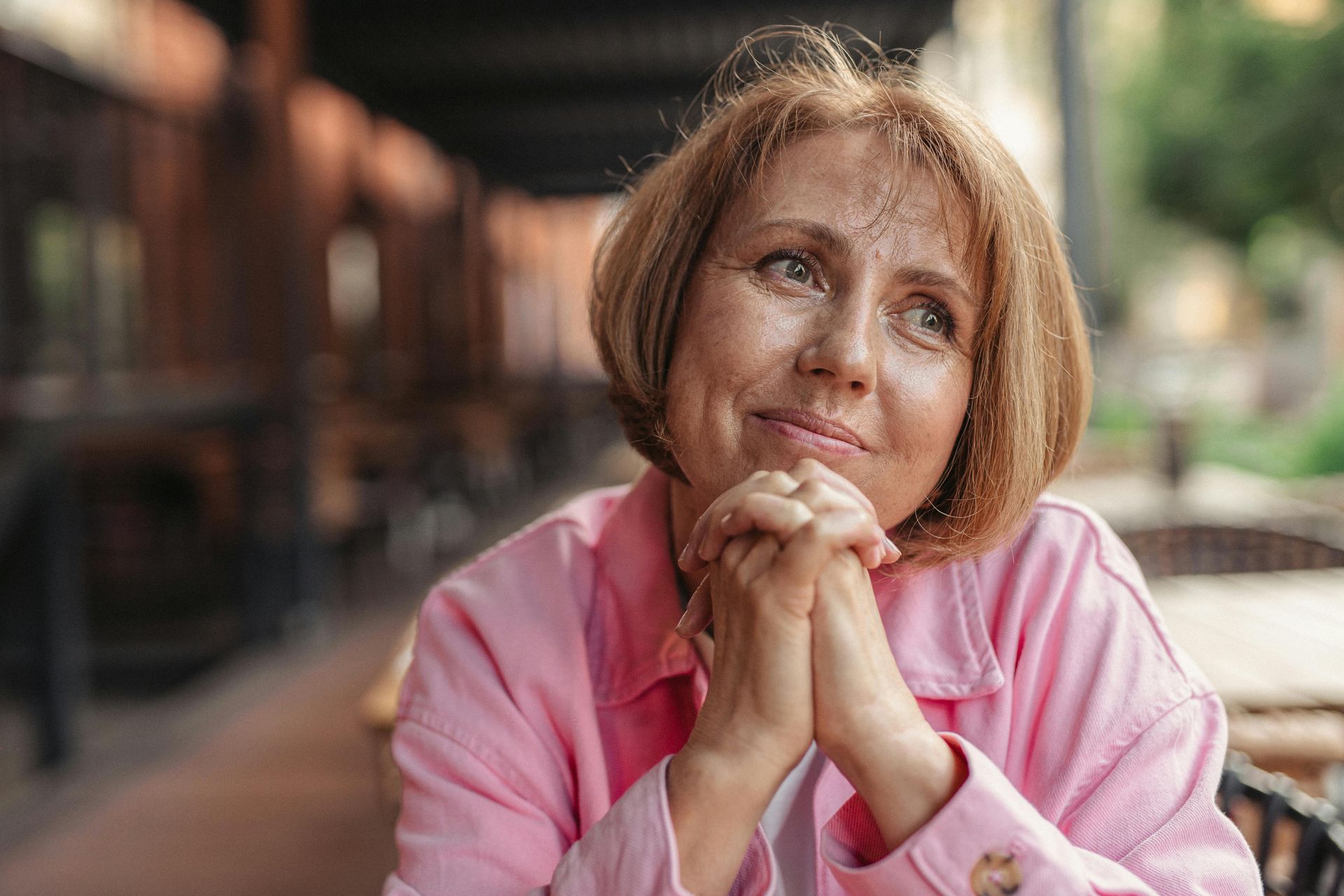 Nutritionist coaching woman on menopause nutrition plan in Asheville
