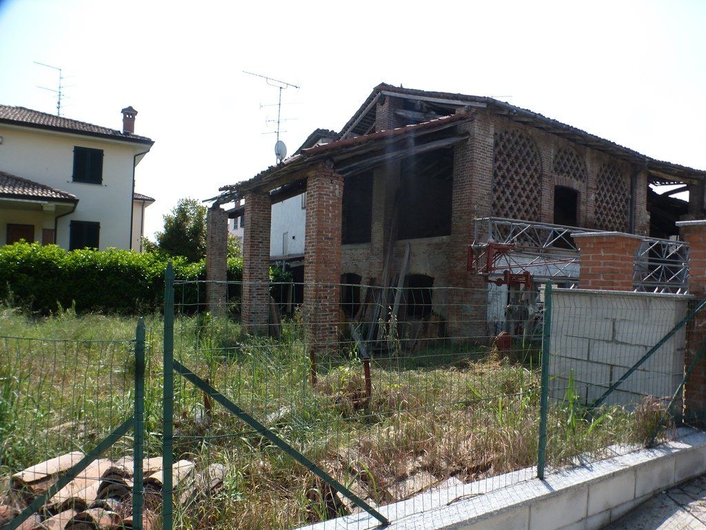 fronte strada rustico a Vigolzone