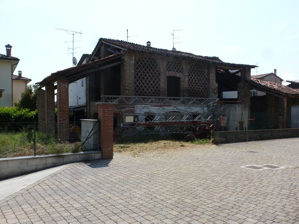 cortile interno rustico Vigolzone