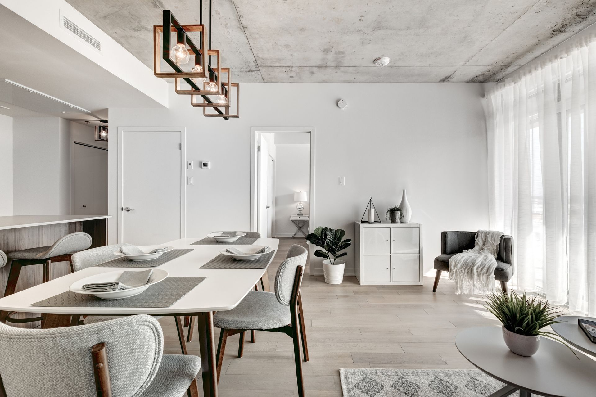 Modern furnished apartment for rent with bright open living area and sleek kitchen. Modern furnished apartment for rent with bright open living area and sleek kitchen.