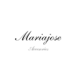 Un logotipo en blanco y negro para mariajose accesorios sobre un fondo blanco.
