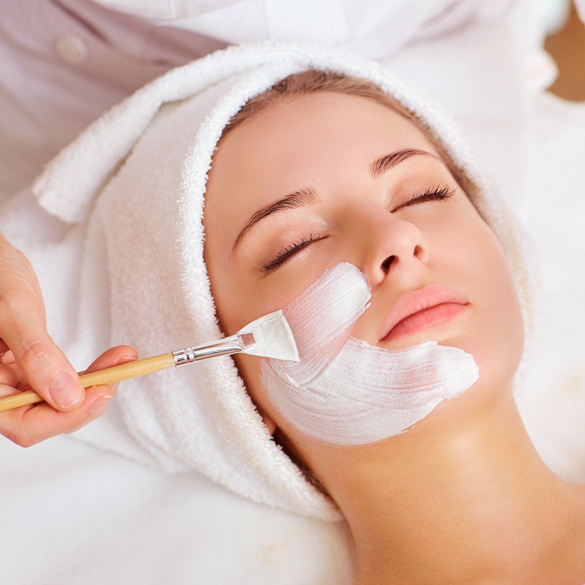 Relaxing facial mask from Beautiful beauty salon