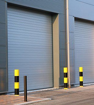Commercial Overhead Doors — Industrial Unit with Garage Doors in Apopka, FL