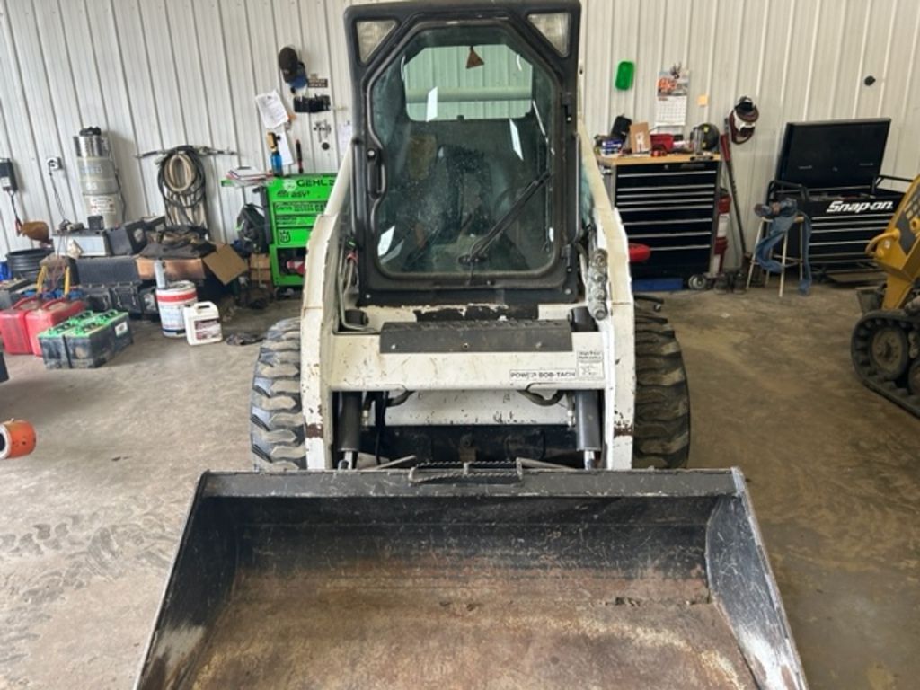 RENTAL: 2008 Bobcat s205