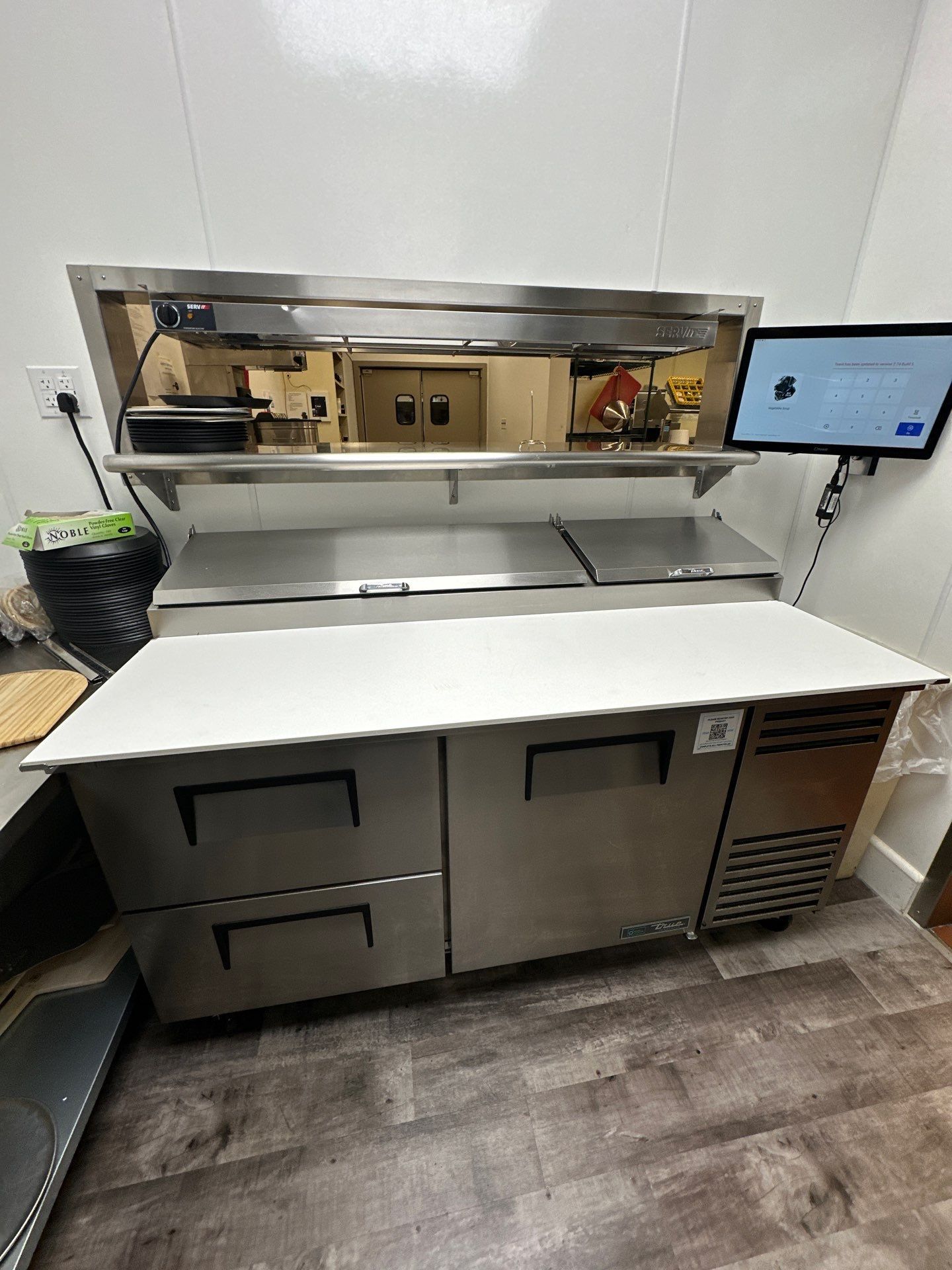 AJ Contracting for Kitchen Installation and Food Services