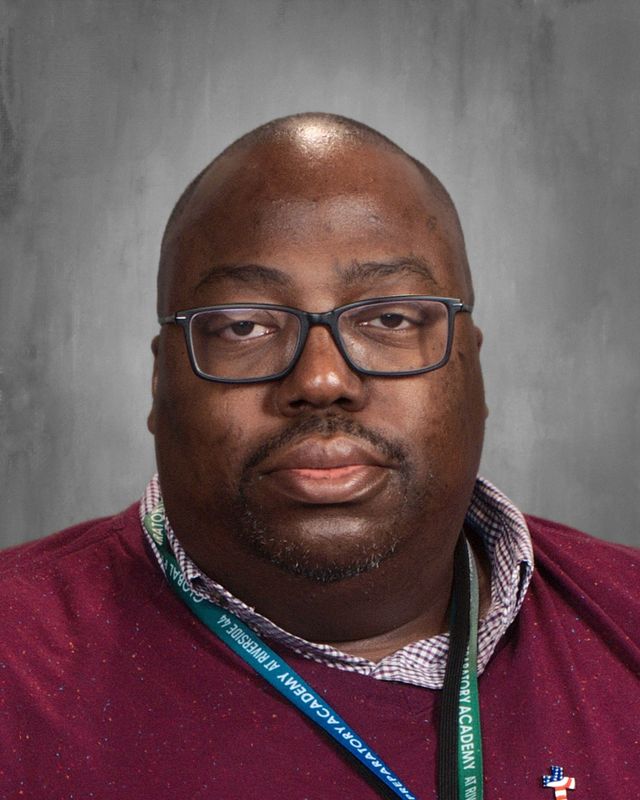 Robert House's Instagram, Twitter & Facebook on IDCrawl