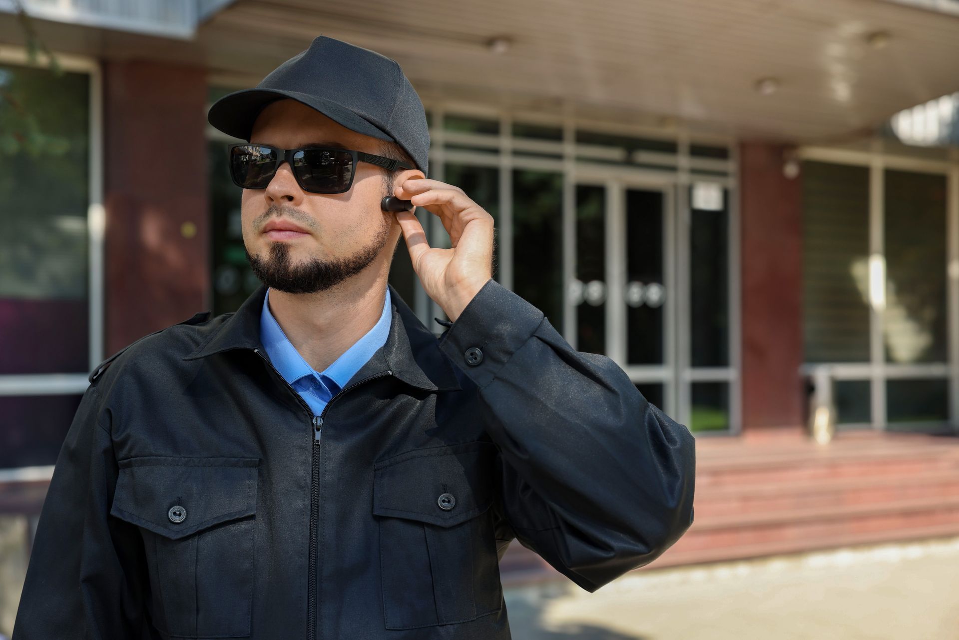 Security guard on monitors