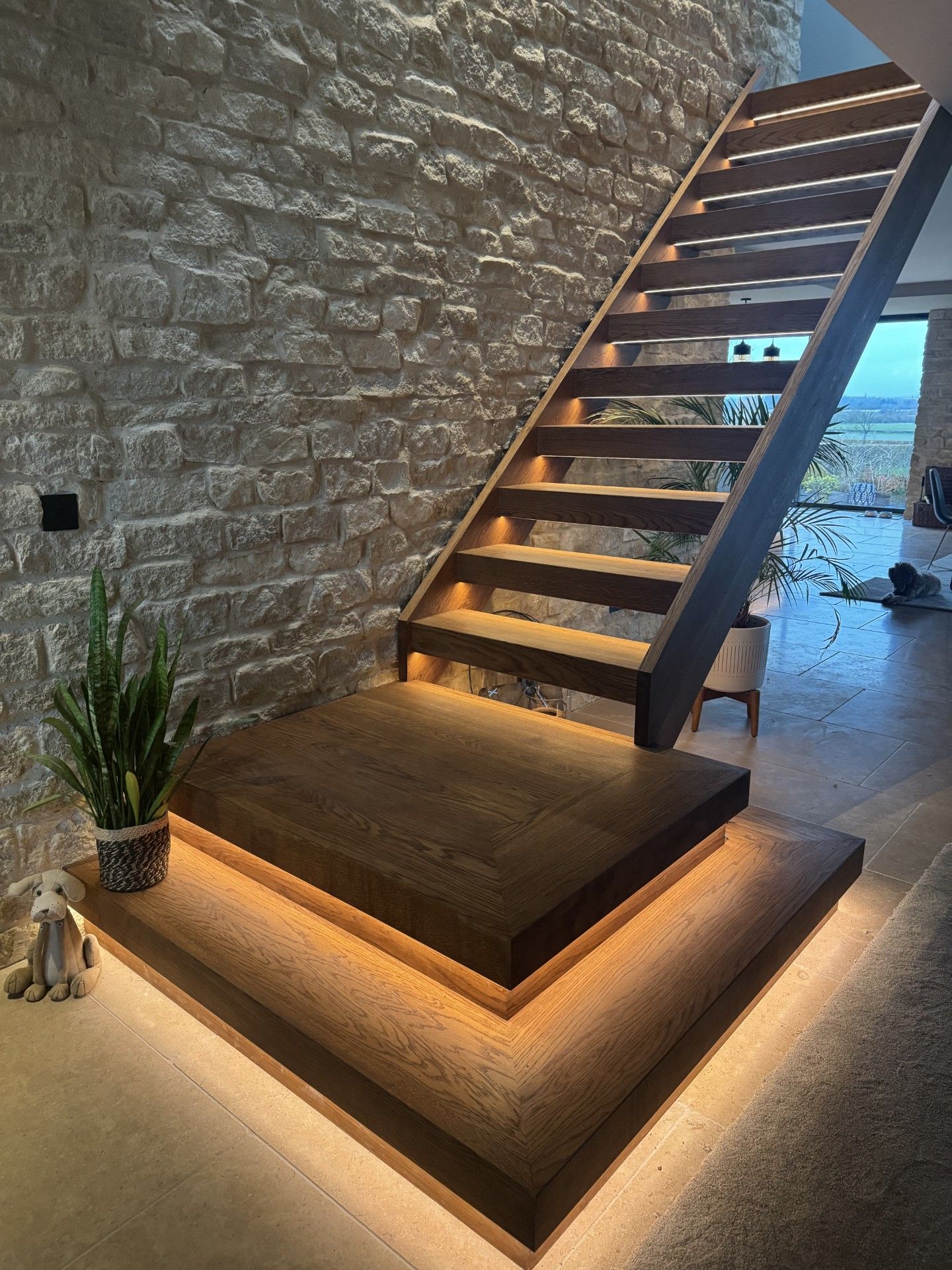 Open Tread Staircase Designs for UK Homes | Modern, Safe & Stylish
