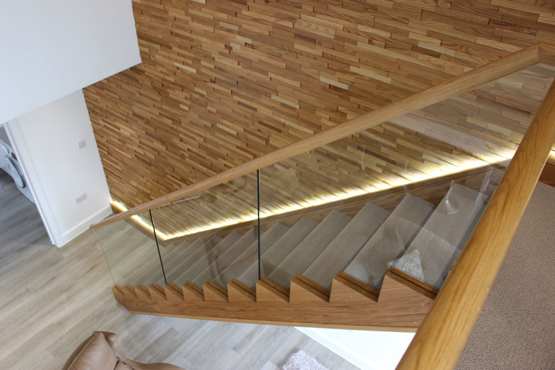 Staircase trends 2026 - lights and glass balustrades