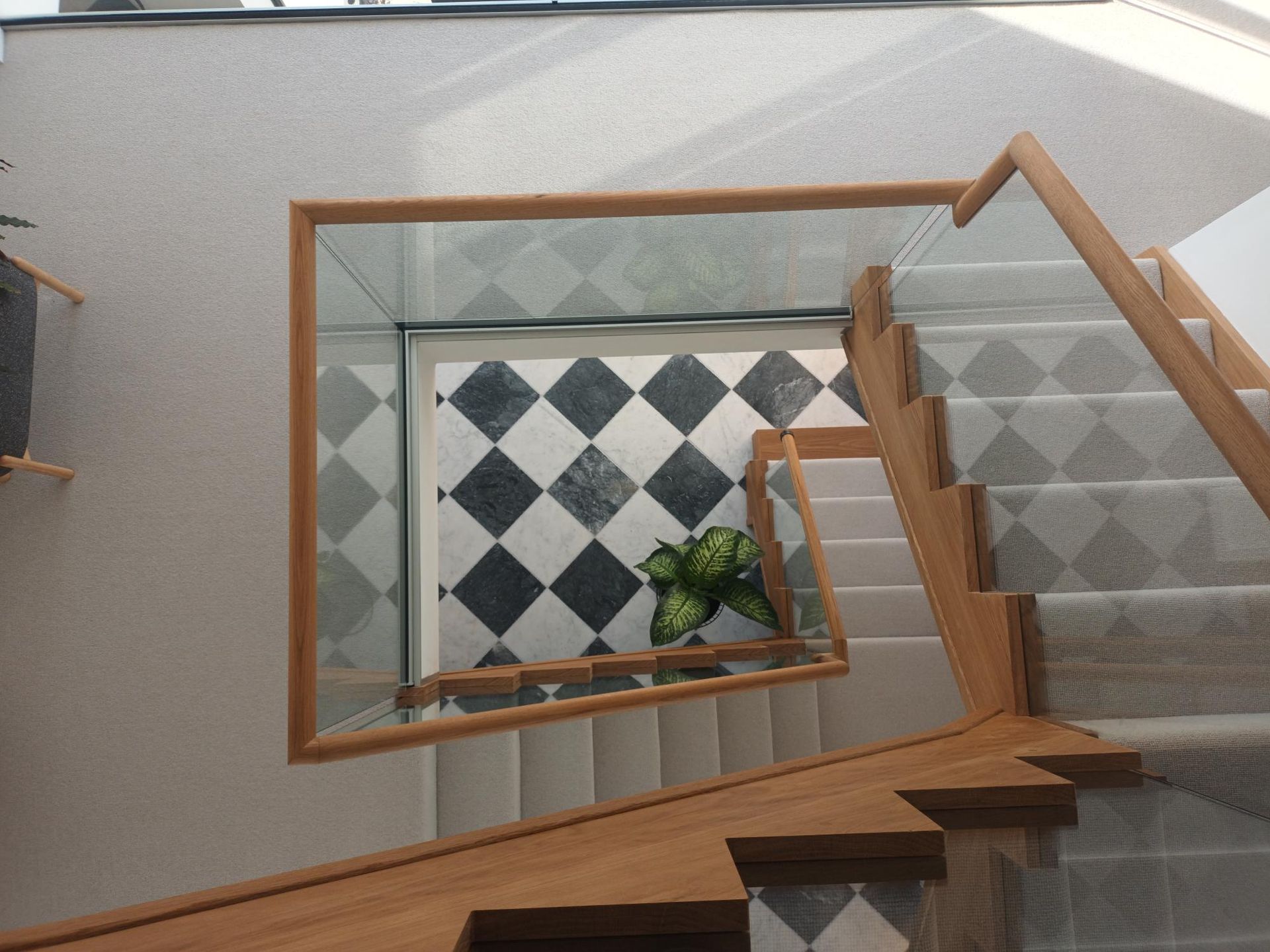 Bespoke imitation cut string staircase