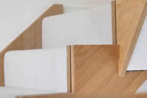 Bespoke cut string staircase